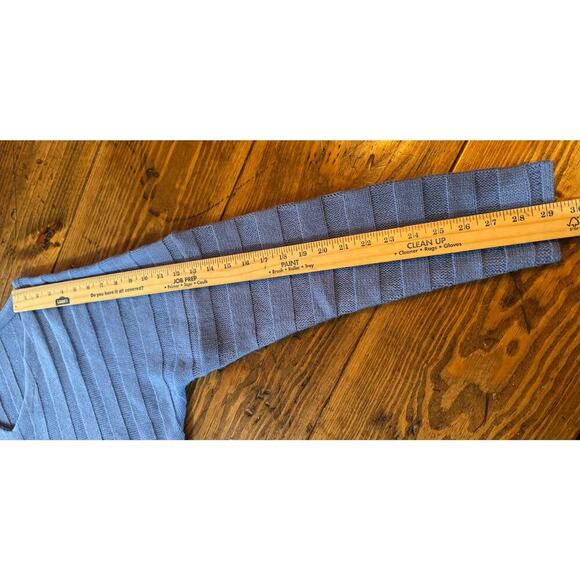 Forever 21 V Neck Knit Sweater Crop Top Blue Women's Size Medium - Picture 10 of 10